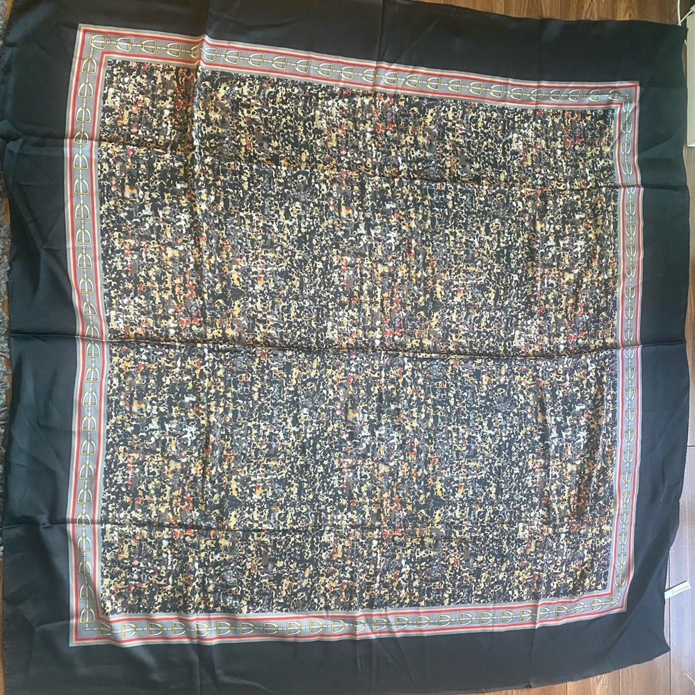 Eighteen collection Elegant Black and Multicolor Scarf
